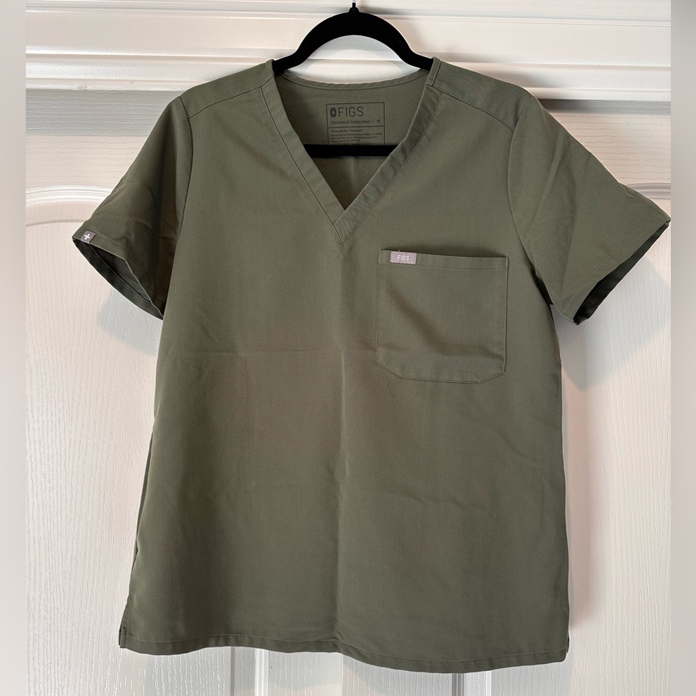FIGS - Moss Catarina One-Pocket Scrub Top PO 3075